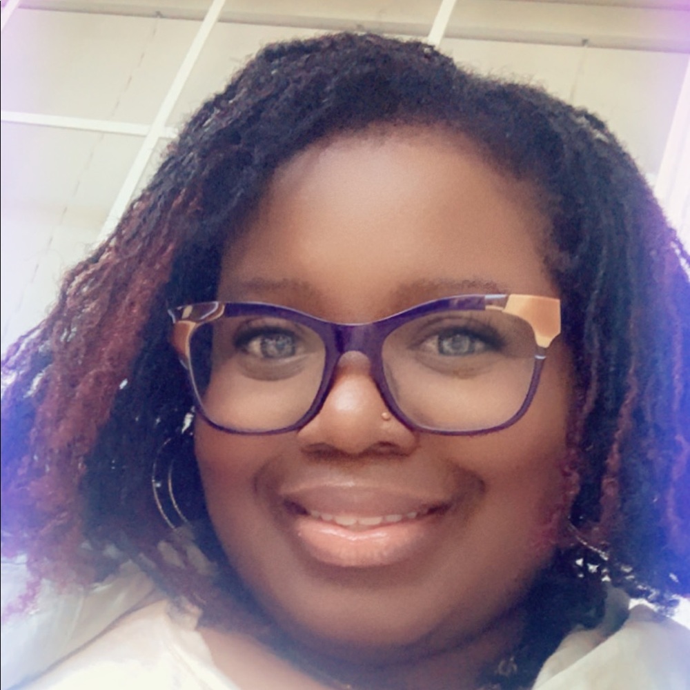 Meet your Posher, Christina